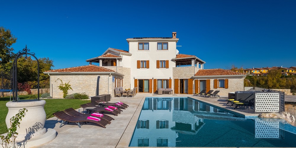 Villa Seaclusion β Luxury villa for rent in L-Gharb
