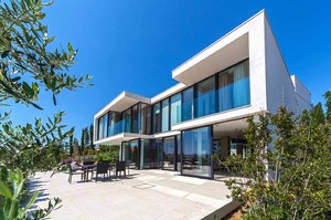 Villa Flora — Luxury villa for rent in San Tumas