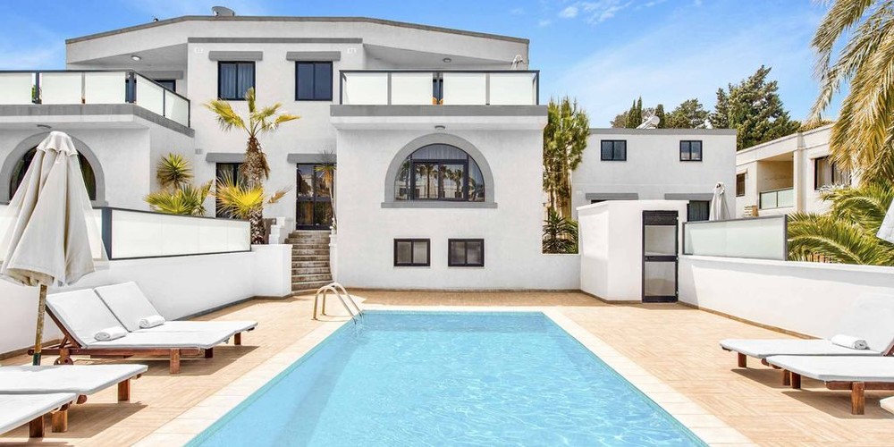 Villa 2562 — Luxury villa for rent in Mellieha